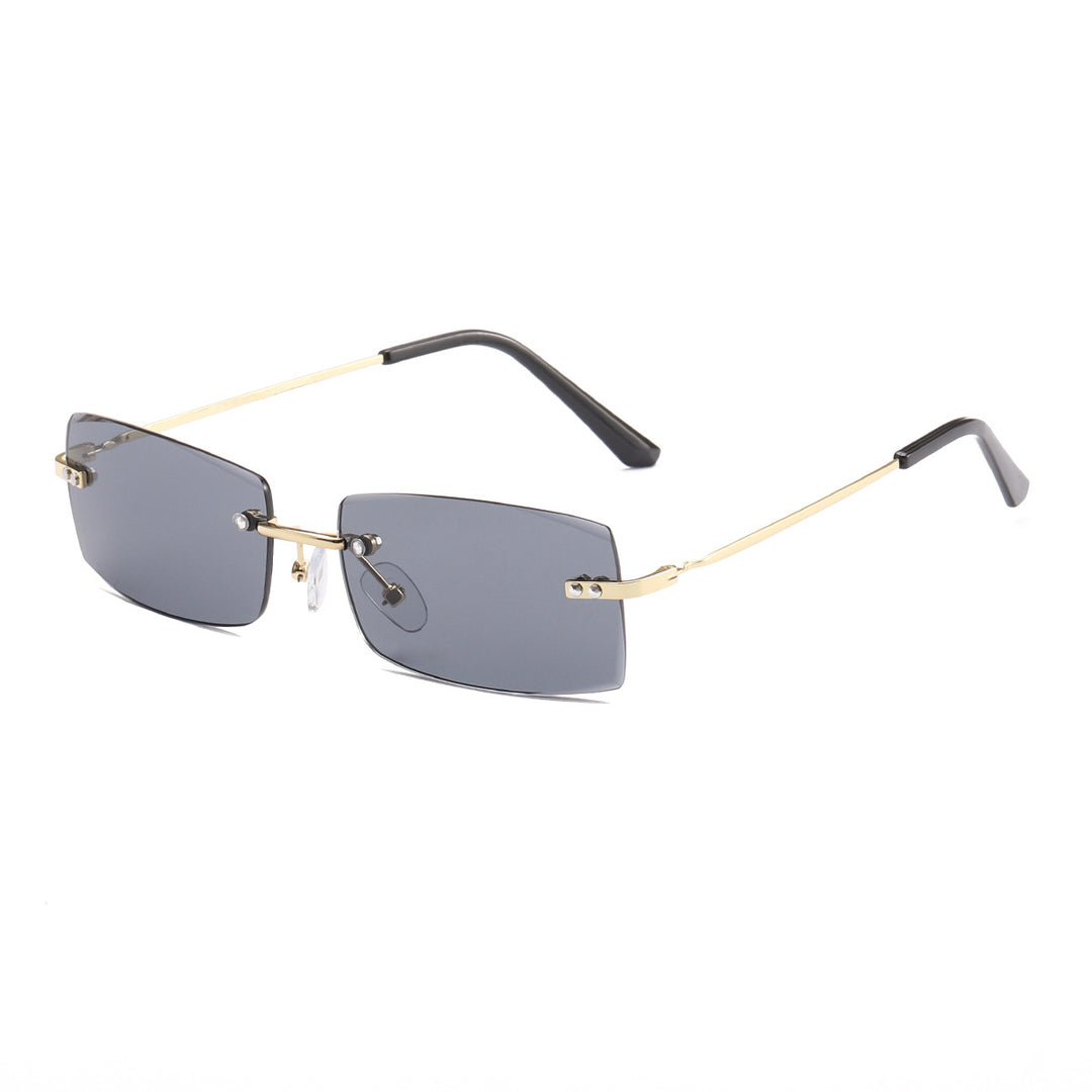 Dame moteriktig solbrille med elegant, filigranramme Skanto