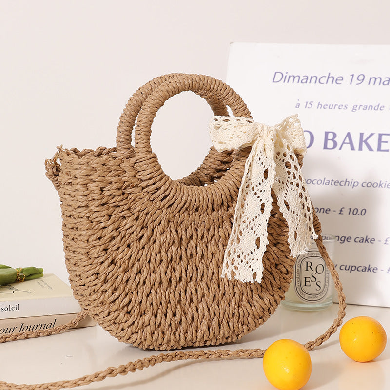 Trendy basket bag with round handle and textured design Skanto