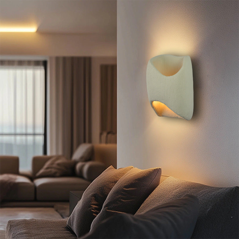 Skanto | Vegglampe laget av polystyren i Wabi-Sabi stil