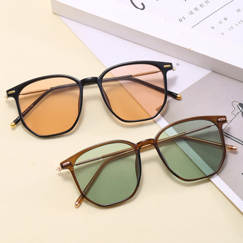Dame Modisk Brille i tidløs kvadratisk design Skanto
