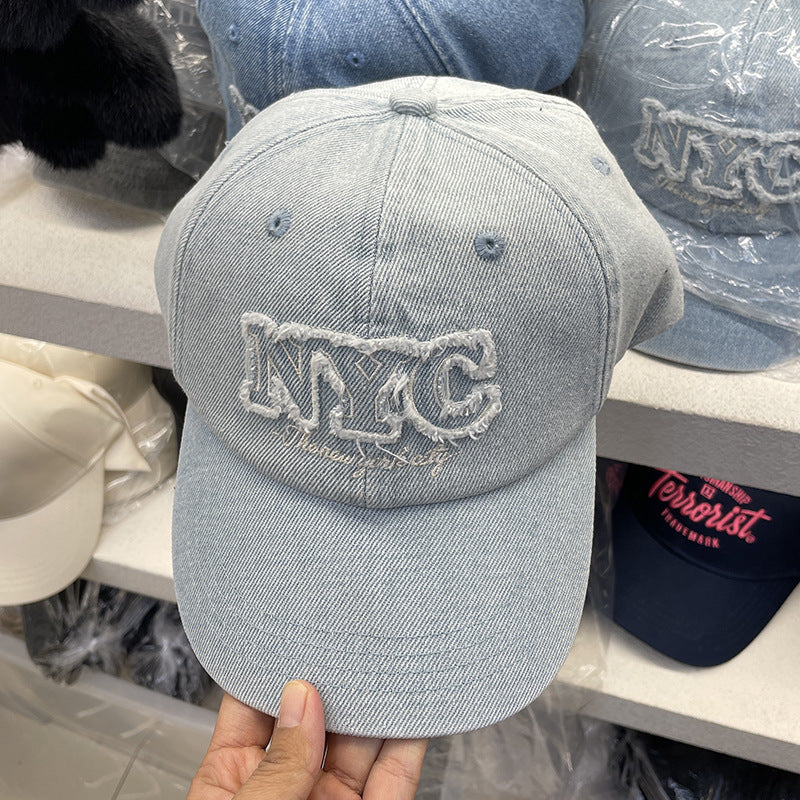 Unisex Slittet Denim Caps med NYC Broderi Skanto