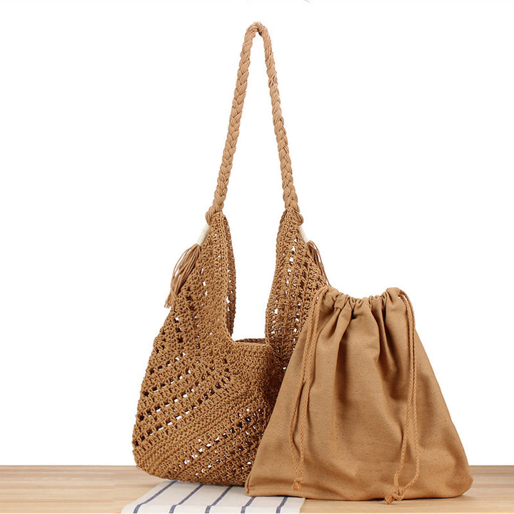 Handbag made of woven natural material with inner pocket Skanto