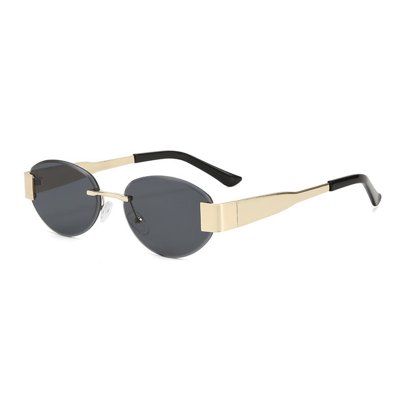 Women's glamorous sunglasses with clear, elegant frame and protective UV filter Skanto