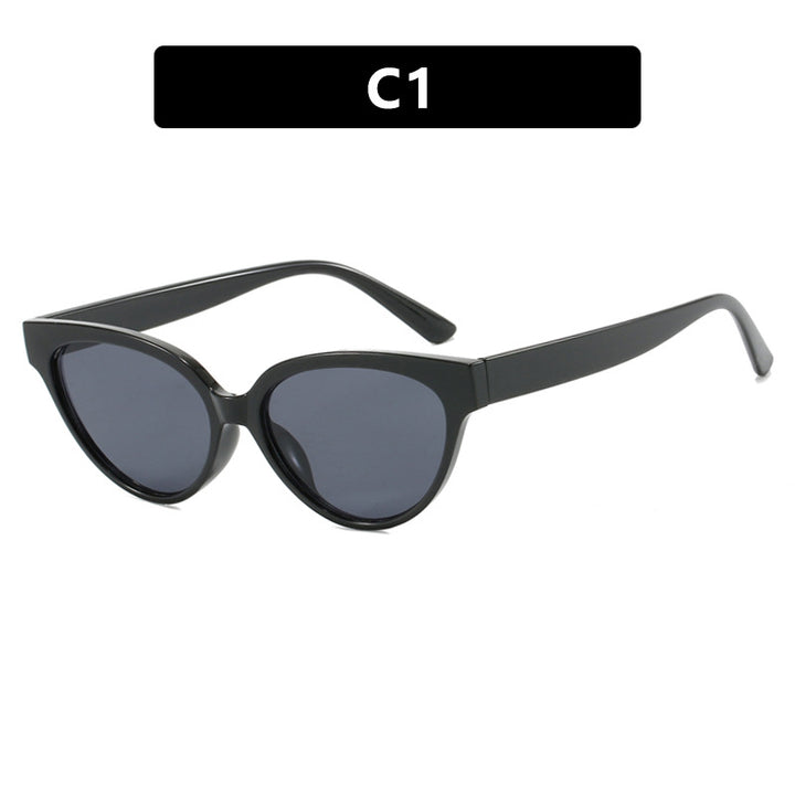 Women's Cat-Eye Sunglasses with Luxurious Pattern and UV Protection Skanto