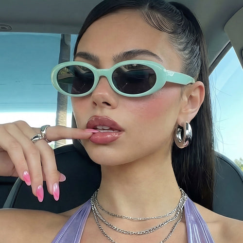 Women's oval sunglasses with transparent effect and UV protection Skanto