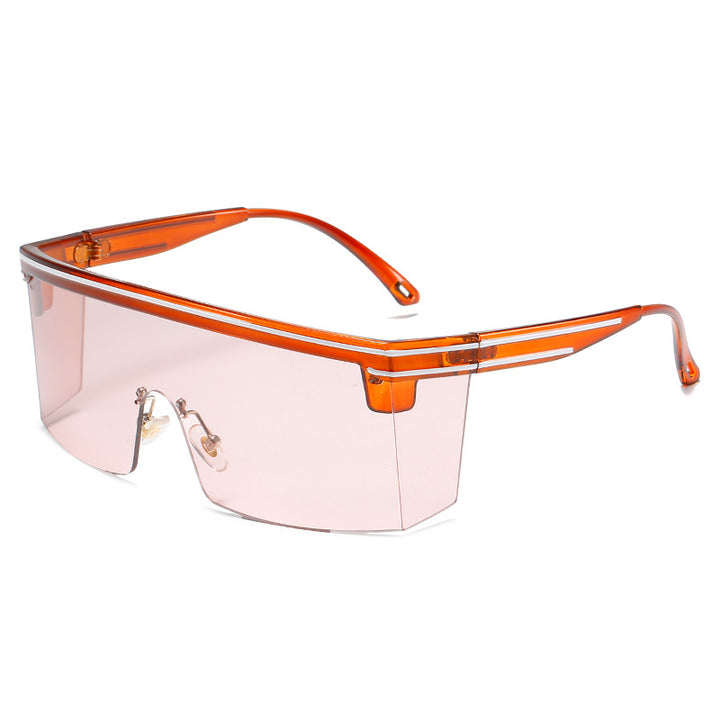 Dame Sporty solbriller med futuristisk design og uforstyrret synsfelt Skanto