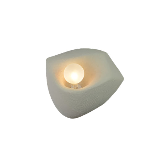 Skanto | Vegglampe laget av polystyren i Wabi-Sabi stil