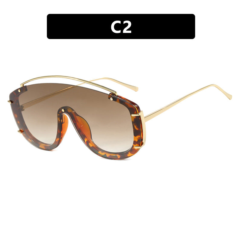 Women's futuristic oversized sunglasses Skanto
