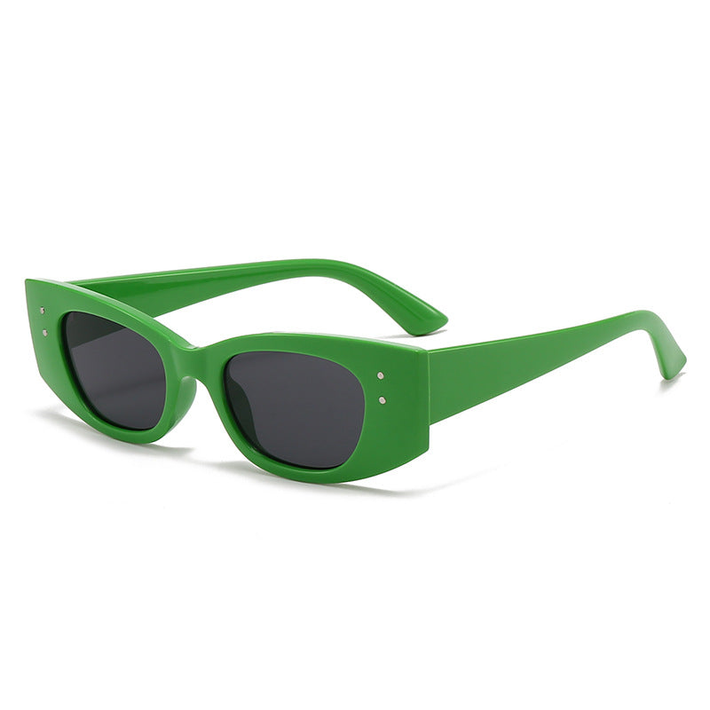 Dame moteriktig solbrille med eksepsjonelt design Skanto