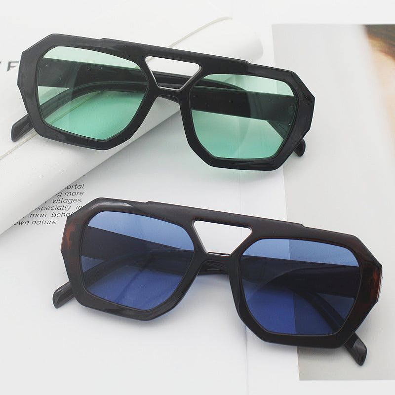Dame fashionable sekskantet brille Skanto