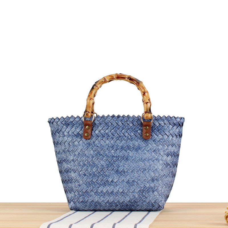 Elegant Straw Bag with Bamboo Handle Skanto