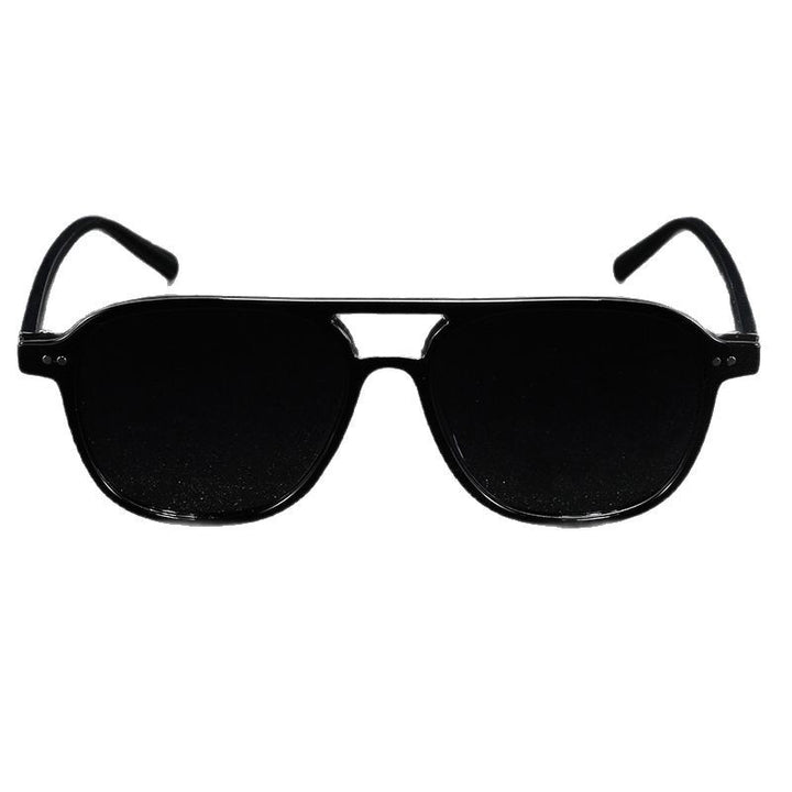 Dame designer solbrille med trendy havskilpadde ramme og UV-beskyttelse Skanto