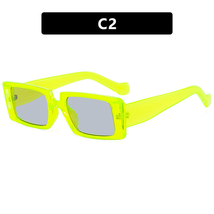 Women's fashionable sunglasses in an attractive geometric design Skanto