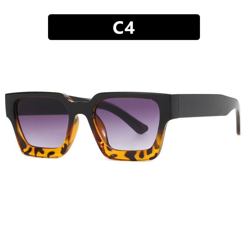 Women's Fashionable Square Reading Glasses with Transparent Frame Structure Skanto