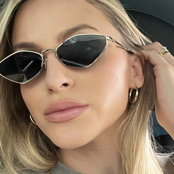 Women's geometric sunglasses with fine metal frame and UV protection Skanto