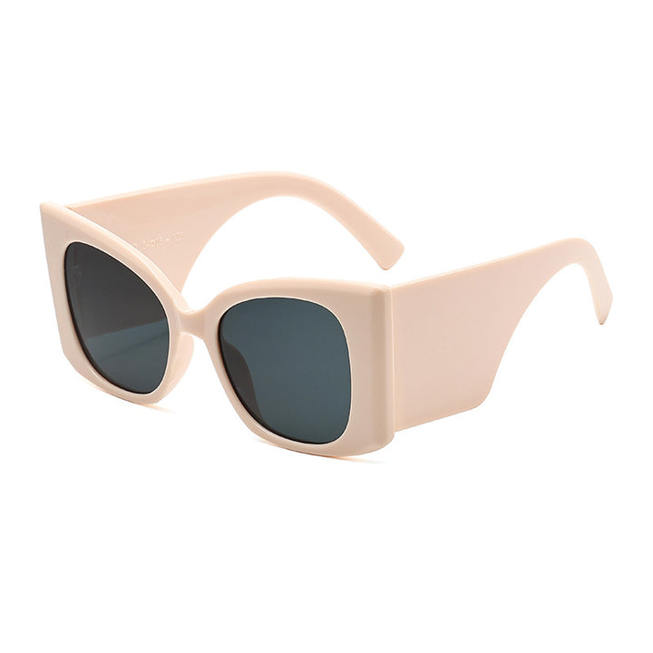 Dame moteriktig oversized solbrille med glamorøst design Skanto