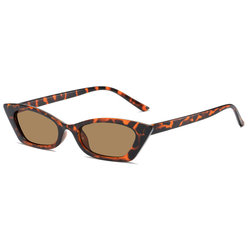 Damer moteriktig Cat-Eye solbrille med transparent ramme Skanto