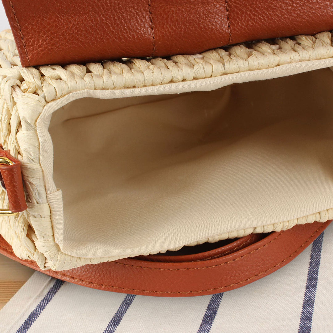 Håndbag med Unikt Flettet Design og Elegant Klaff Skanto