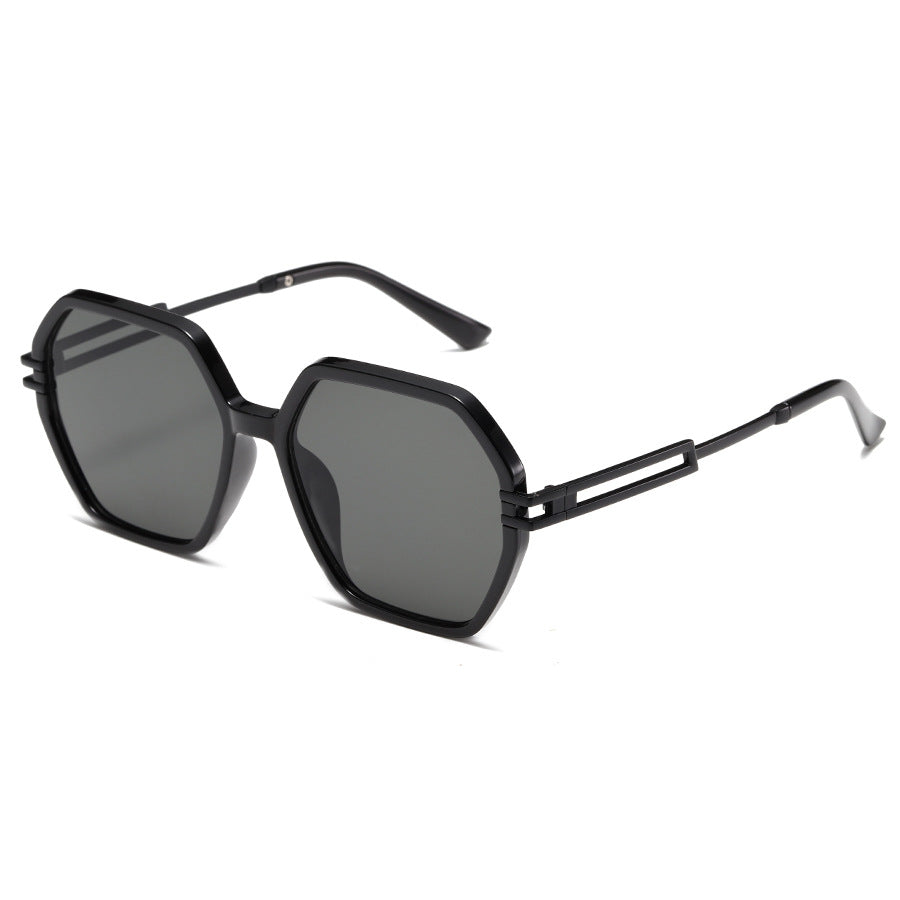 Dame moteriktig solbrille i avantgardistisk heksagon-design Skanto