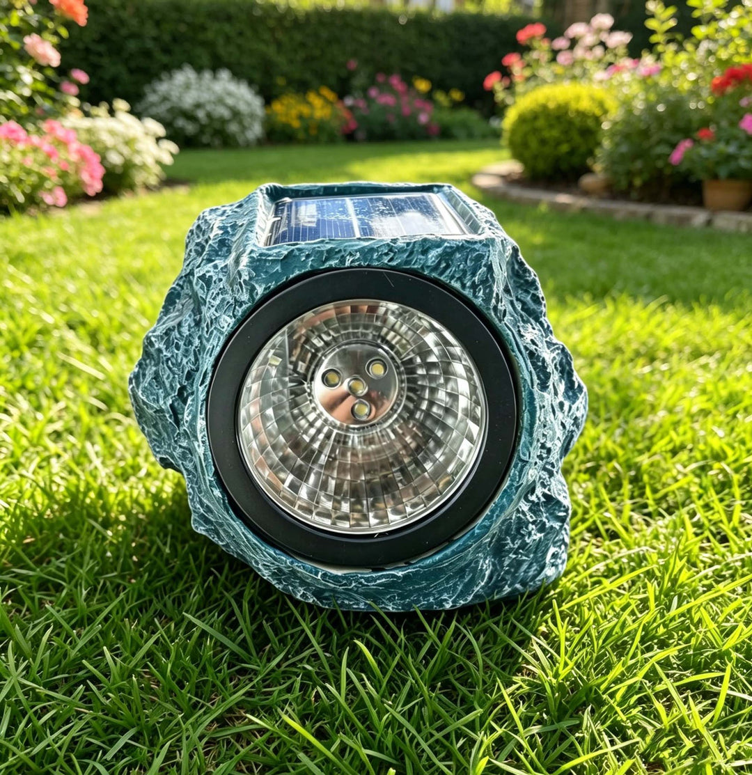 Solcelledet LED Faux-Rock Hage Spotlys Med Integrert Solpanel Og Værbestandig Teksturlignende Harpiks Husr Skanto