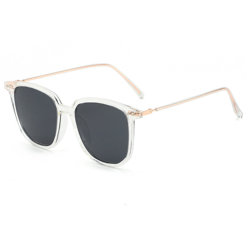 Dame moteriktig oversized solbrille med robust ramme og UV-beskyttelse Skanto