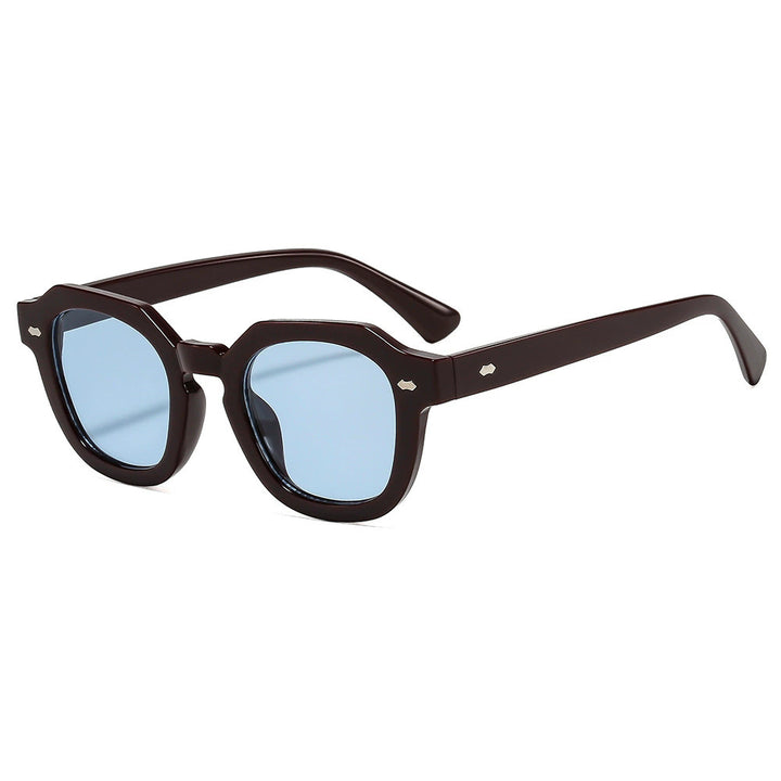 Women's sunglasses in modern design with polarized lenses Skanto