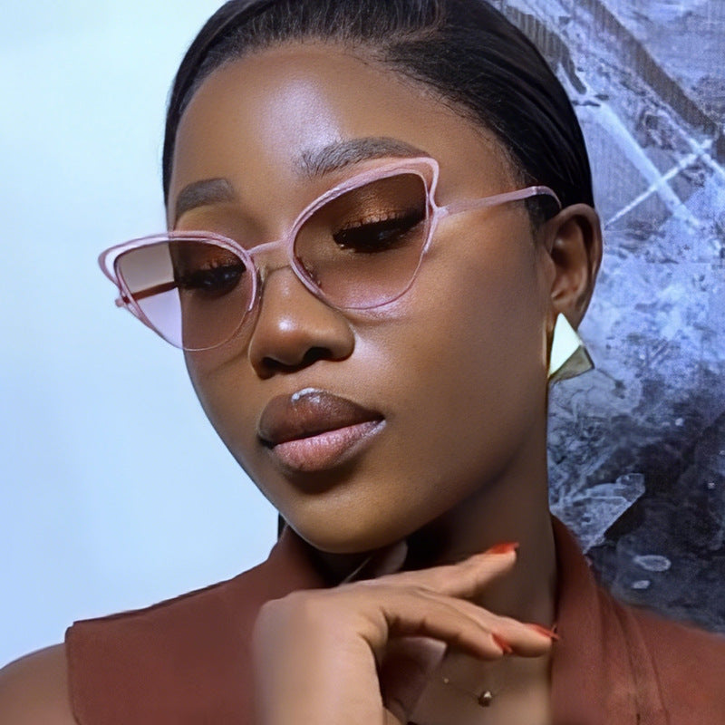 Women's Cat-Eye Glasses with Noble Metal Frame and Comfortable Fit Skanto