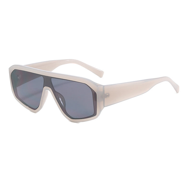 Women's oversized sunglasses in modern design with wide frame Skanto