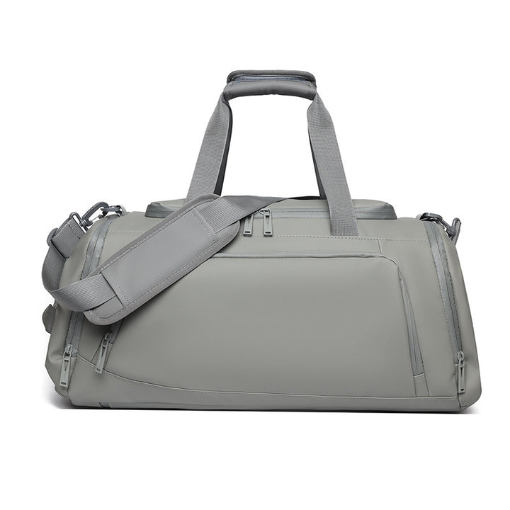 Romslig sportduffelbag med praktiske rom Skanto