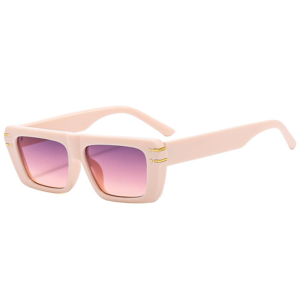 Dame moteriktig kvadratisk solbrille med glitrende akenter Skanto