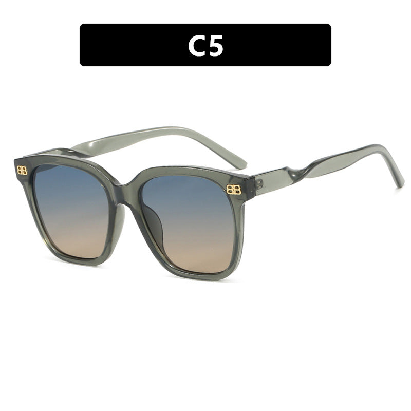 Women's square sunglasses with elegant frame structure and UV protection Skanto