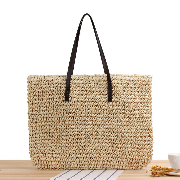 Handbag made of hand-woven natural material with sturdy handles Skanto