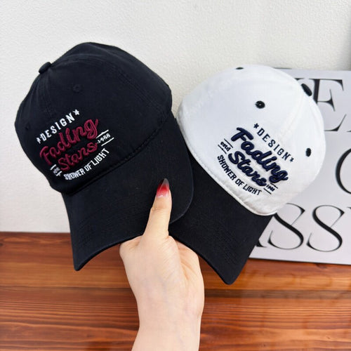 Kvinnebrodert caps med inspirerende design Skanto
