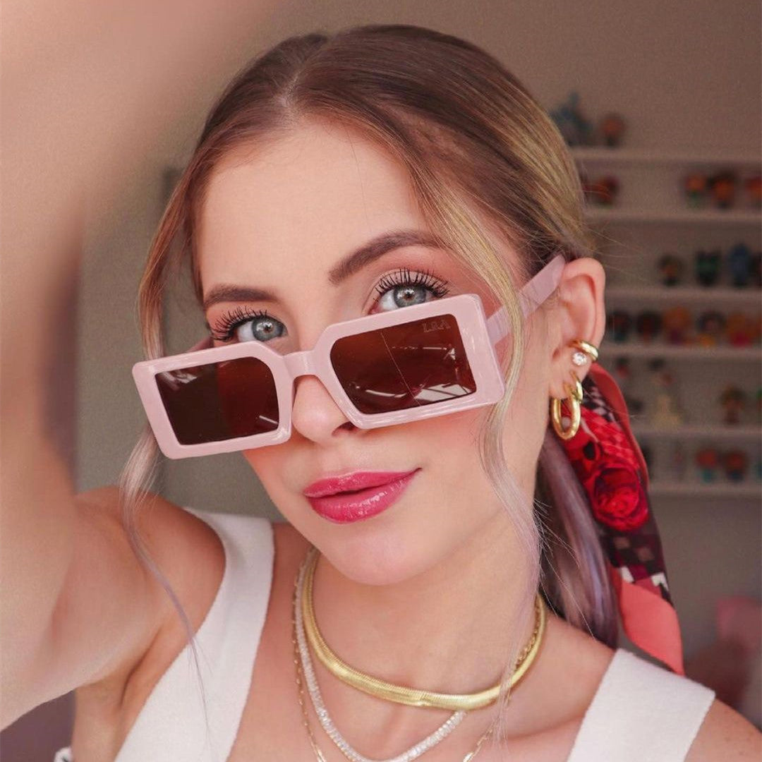 Dame kvadratisk solbrille med moderne gjennomsiktig ramme Skanto