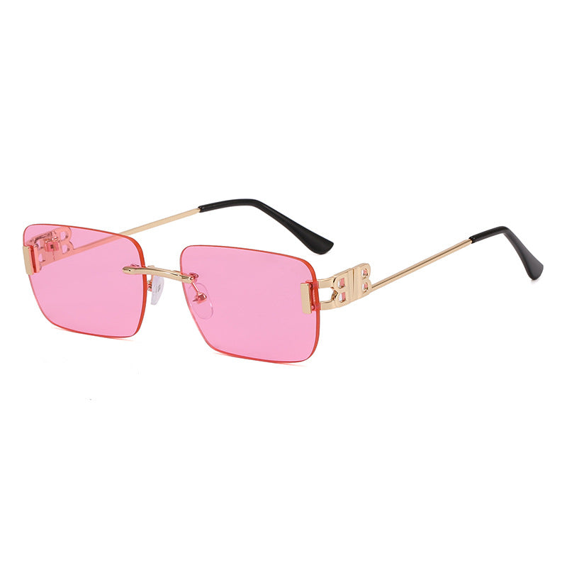 Damer moterik kvadratisk solbrille med gull aksenter Skanto