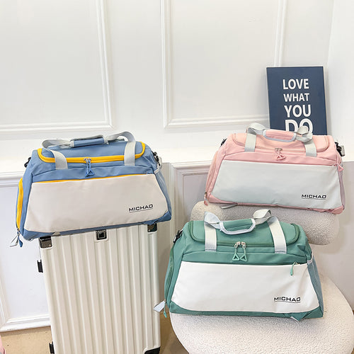Sporty multifunctional travel bag with innovative compartment structure Skanto
