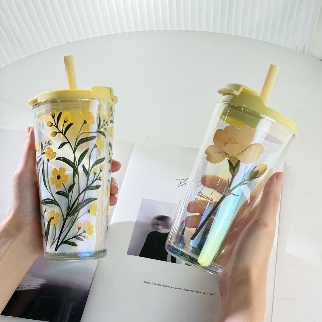 Dame drikkebeger med praktisk silikonskall og dekorative blomsterdesign Skanto