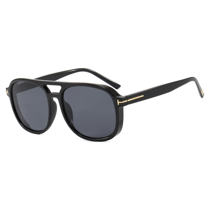 Women's square sunglasses with luxurious plastic frame and mirrored lenses Skanto