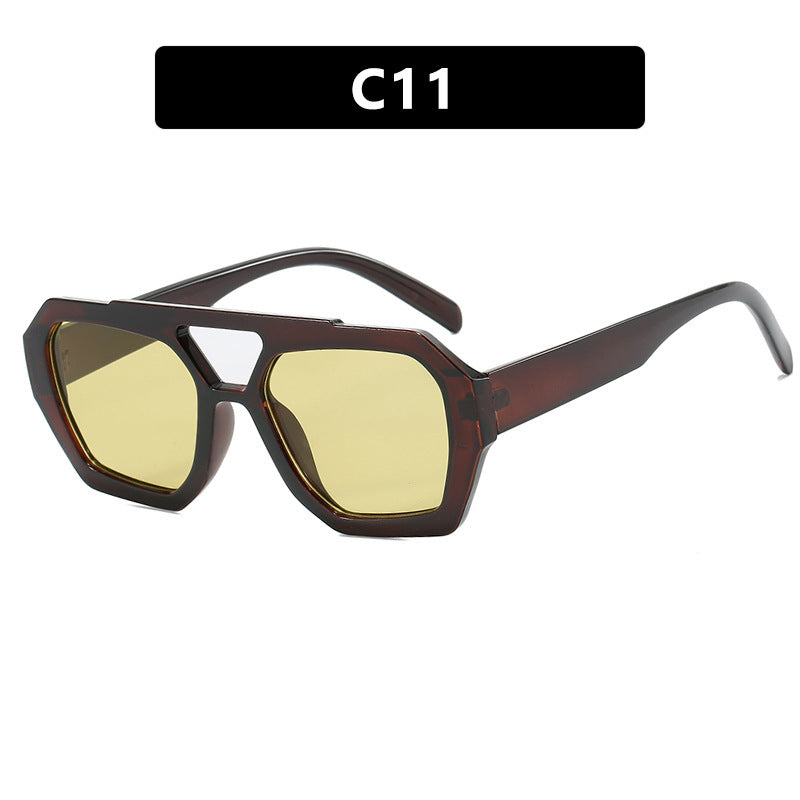 Dame oversized solbrille i markant, åttkantet design Skanto