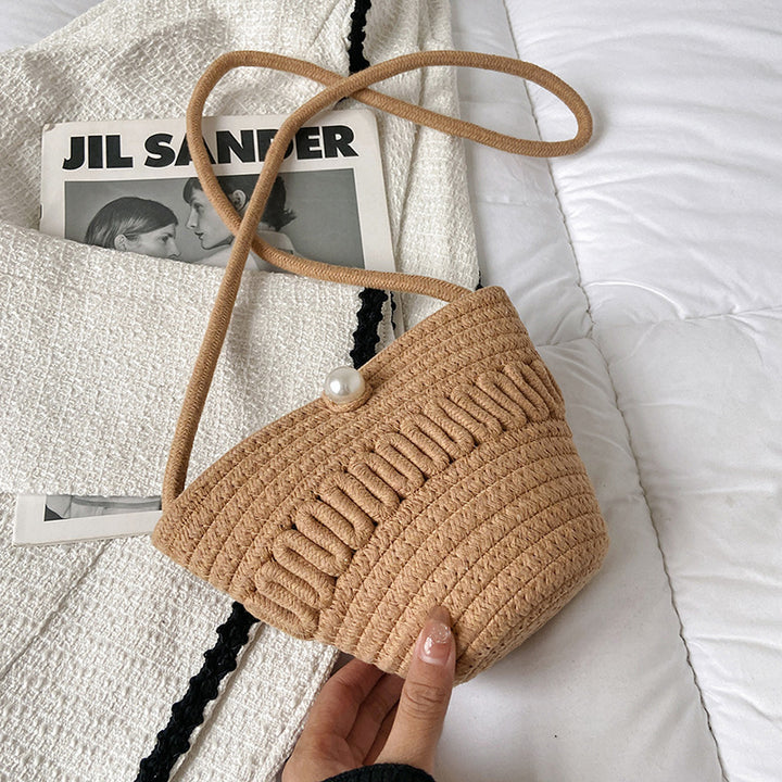 Playful handbag made of braided material Skanto