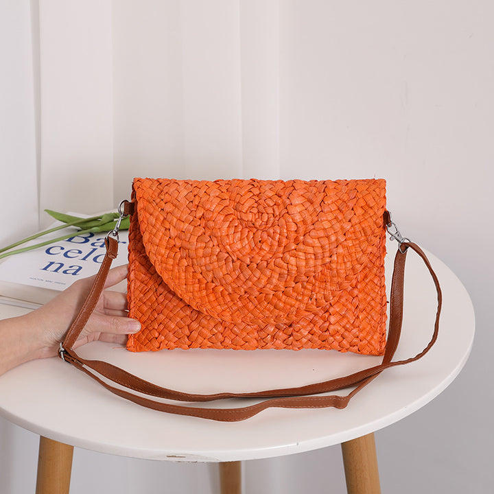 Handmade basket bag with elegant wave pattern Skanto