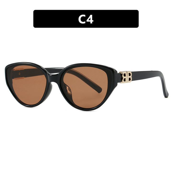 Dame modische Cat-Eye solbriller med elegant metallramme og UV-beskyttelse Skanto