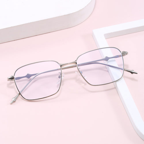 Dame elegant firkantet solbrille med høykvalitets metallramme Skanto