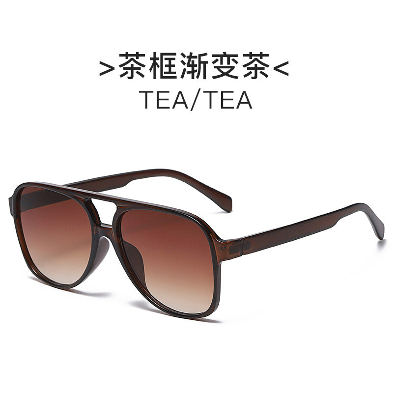 Dame elegant solbrille med høyverdig geometrisk design Skanto