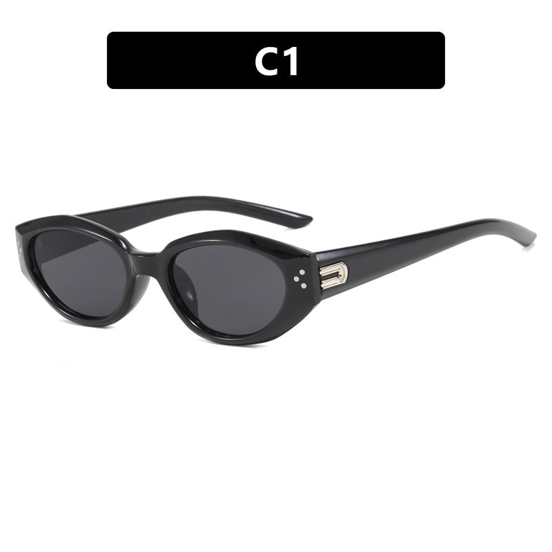 Women's Cat-Eye Sunglasses with Accentuated Transparent Frame and UV Protection Skanto