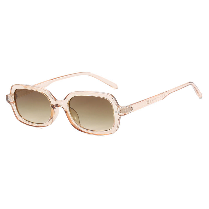 Dame moteriktig solbrille med unik skilpaddeskallramme Skanto