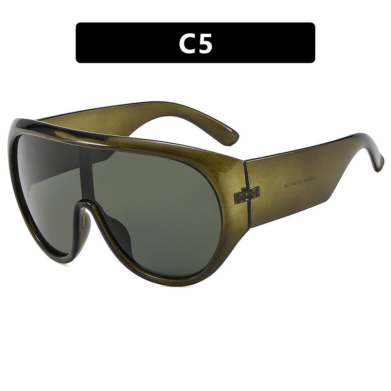 Women's Sport Sunglasses with Aerodynamic Design and Wide Field of Vision Skanto