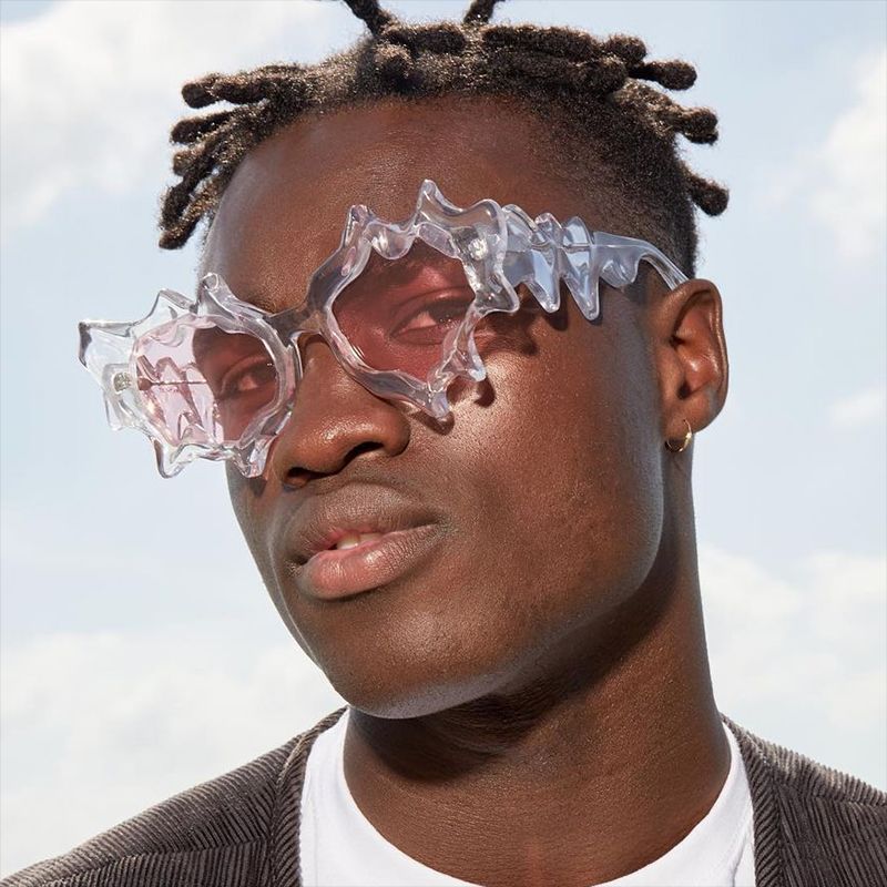 Women's extraordinary fashion sunglasses in creative design Skanto
