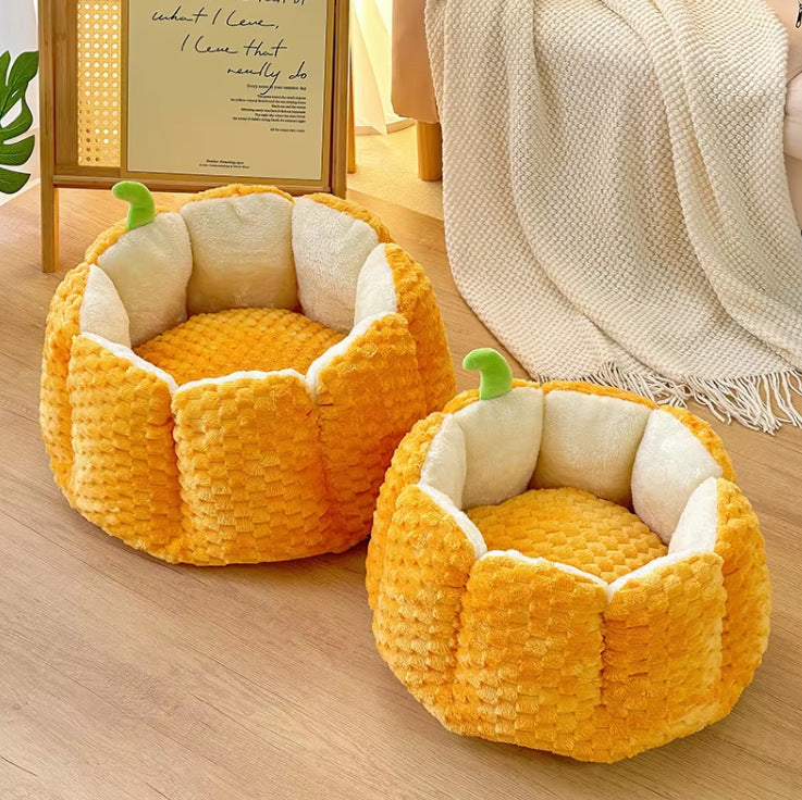 Gresskar-formet Plush Hundeseng