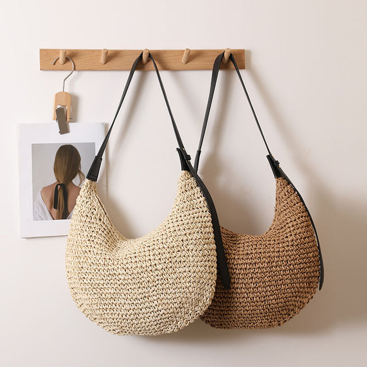 Handmade Hobo Bag in Natural Raffia Skanto